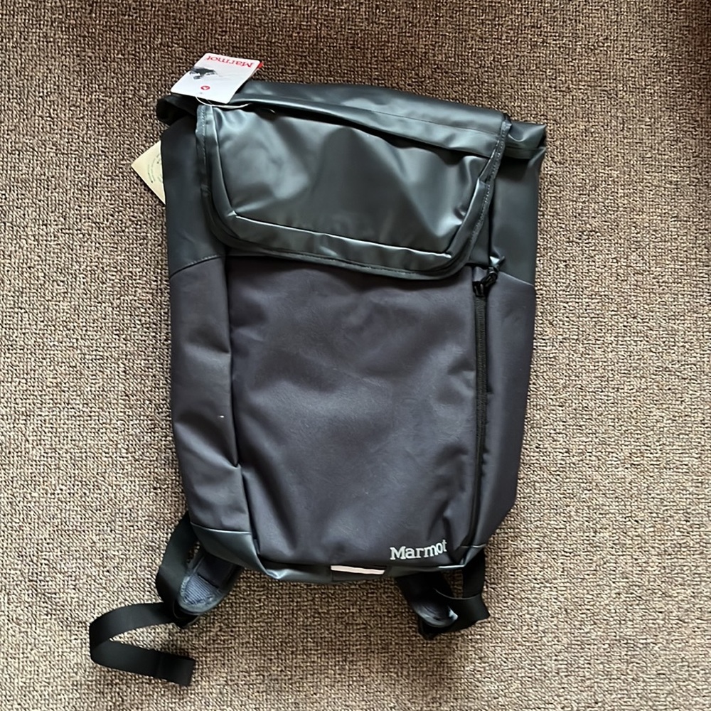 Marmot slate everyday travel back pack